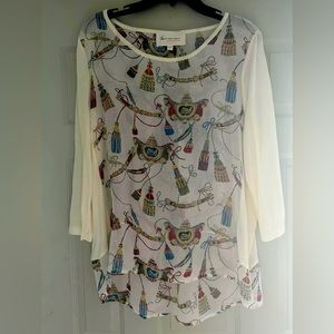 NWOT Two BY VINCE CAMUTO Tassel blouse—Size large